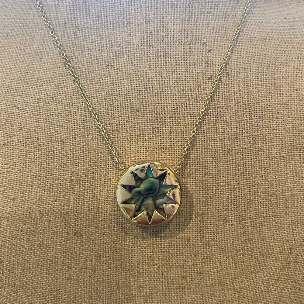 House of Harlow Necklace - Abalone shell